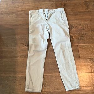 Rag&Bone slim fit “Marine” khakis in light grey.  34x32